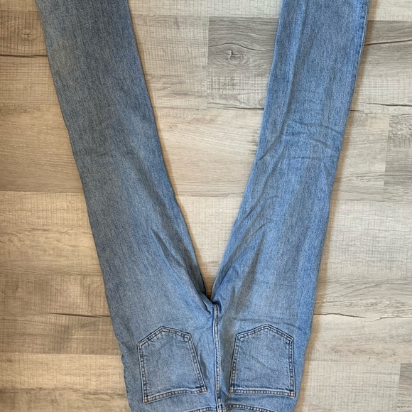 I am selling denim forum, Aritzia jeans which are still in stores - Picture 5 of 5